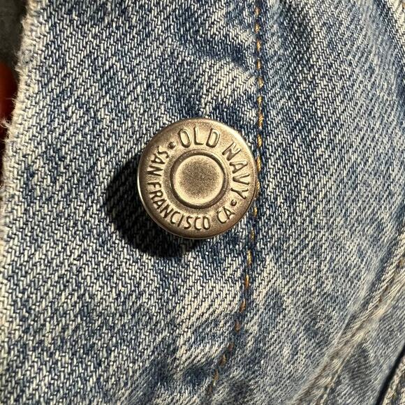 Old Navy Womens Denim Vest, Size XS, Sleeveless BLUE Wash - Picture 7 of 9